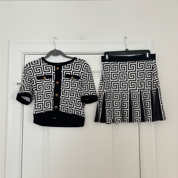 Dresses & Skirts - Black & White Geometric Skirt Set